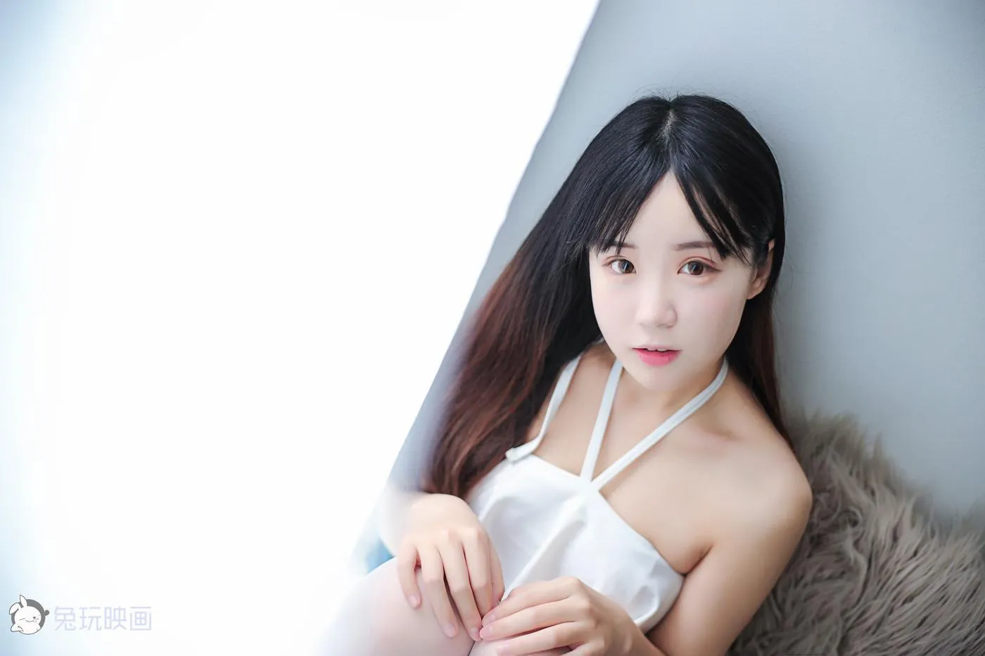 御子Yumiko – NO.06 御子的白裙 [47P]插图3